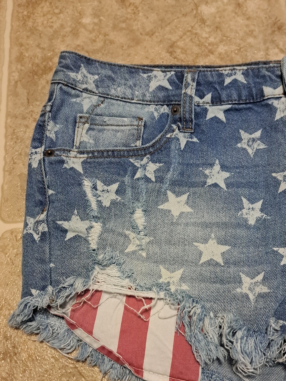Mossimo Supply Co. Star Print Distressed Denim Shorts - Blue & White. Size 14/32 - Picture 10 of 11